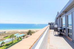 Sehr schöne Penthouse-Wohnung mit Panoramablick auf das Meer in Alvor