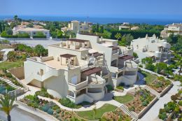 Large penthouse apartment near Ferragudo with pool and large private terrace and panoramic sea view Large penthouse apartment near Ferragudo with pool and large private terrace and panoramic sea view