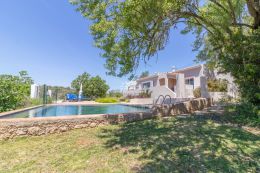 Very nice fully furnished villa with pool in a golf resort near Carvoeiro