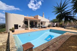 Recently renovated 3 bedroom villa near Boliquieme with pool and breathtaking panoramic views