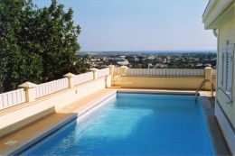 Villa mit Pool und fantastischem Meerblick in ruhiger Lage Nähe Loule