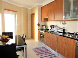 Two bedroom apartment with private roof terrace in a residential area Two bedroom apartment with private roof terrace in a residential area