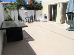 Spacious apartment with a large patio in walking distance to town center Spacious apartment with a large patio in walking distance to town center