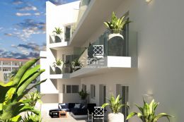 Ground floor 3 bedroom apartment with very large terraces in Tavira town centre