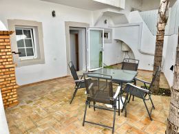 Lovely apartment in Portuguese village house in the centre of Moncarapacho   