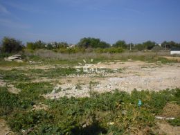 Urban building plot for a very spacious villa with pool Urban building plot for a very spacious villa with pool