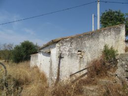 Ruine in Santo Estevao auf großem Grundstück in Südlage mit Landschafts- und Meerblick Ruine in Santo Estevao auf großem Grundstück in Südlage mit Landschafts- und Meerblick