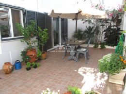 OFFERS INVITED - Beautifully restored house with patio and guest annex in Santa Luzia OFFERS INVITED - Beautifully restored house with patio and guest annex in Santa Luzia