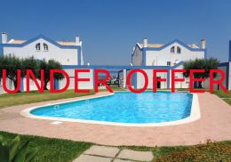 Well-presented townhouse enjoying large terrace with open views and pool in Alto de Perogil Well-presented townhouse enjoying large terrace with open views and pool in Alto de Perogil