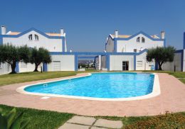 Schönes Ferienhaus mit Pool, großer Terrasse und tollem Blick Schönes Ferienhaus mit Pool, großer Terrasse und tollem Blick