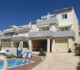 High quality villa with private pool in exclusive condominium in Tavira High quality villa with private pool in exclusive condominium in Tavira