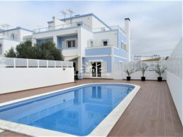 Recently built semi-detached villa with pool in Manta Rota within walking distance to the beach Recently built semi-detached villa with pool in Manta Rota within walking distance to the beach