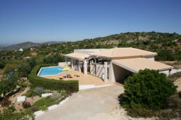 Villa with infinity pool offering privacy & breath taking views towards the coastline Villa with infinity pool offering privacy & breath taking views towards the coastline