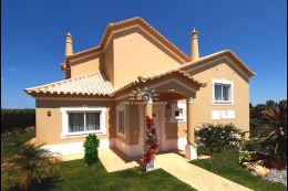 Great 4 bedroom split level Villa quiet residential area Great 4 bedroom split level Villa quiet residential area