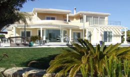 Luxury 4 bedroom Villa with overflow pool and sea view in Carvoeiro Luxury 4 bedroom Villa with overflow pool and sea view in Carvoeiro