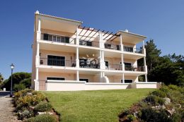 Schönes Apartment in der Nähe der Tennis Academy und Meer bei Vale do Lobo Schönes Apartment in der Nähe der Tennis Academy und Meer bei Vale do Lobo