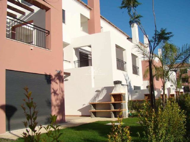 T3 townhouses for sale in picturesque resort at 800m from seafront Cabanas de Tavira T3 townhouses for sale in picturesque resort at 800m from seafront Cabanas de Tavira
