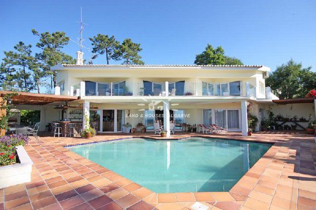 3 SZ Luxus Villa zu verkaufen mit Pool und Meerblick nahe Monchique