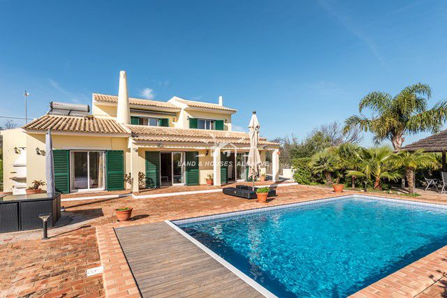 Villa with heated pool and sea view close to Boliquieme Villa with heated pool and sea view close to Boliquieme