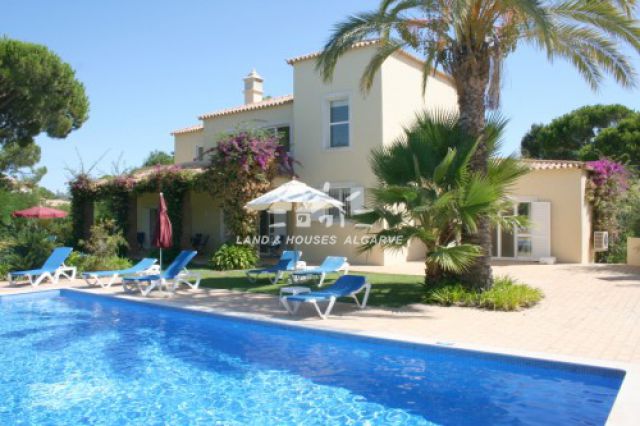 Villa zu verkaufen Vilamoura