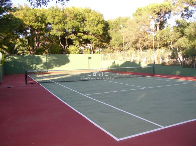 Tennisplatz