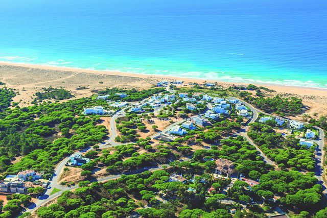 Beachfront plot of land on exclusive location in Vale do Lobo Beachfront plot of land on exclusive location in Vale do Lobo