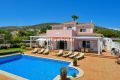 Great 5-bed villa with heated pool, garage and low maintenance garden 