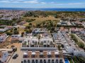 Moradia geminada V3 recém-construída com piscina em Vila Nova de Cacela