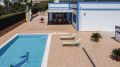 Moradia moderna V4 com piscina aquecida perto de Castro Marim