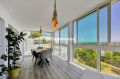 Moradia T4 com vista mar, piscina e terreno para construção independente perto de Loulé