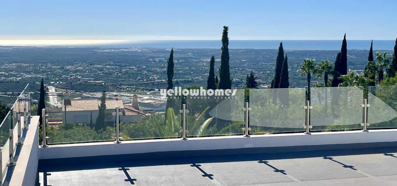 Einmalige 2-3 Schlafzimmer-Villa mit atemberaubendem Meerblick...