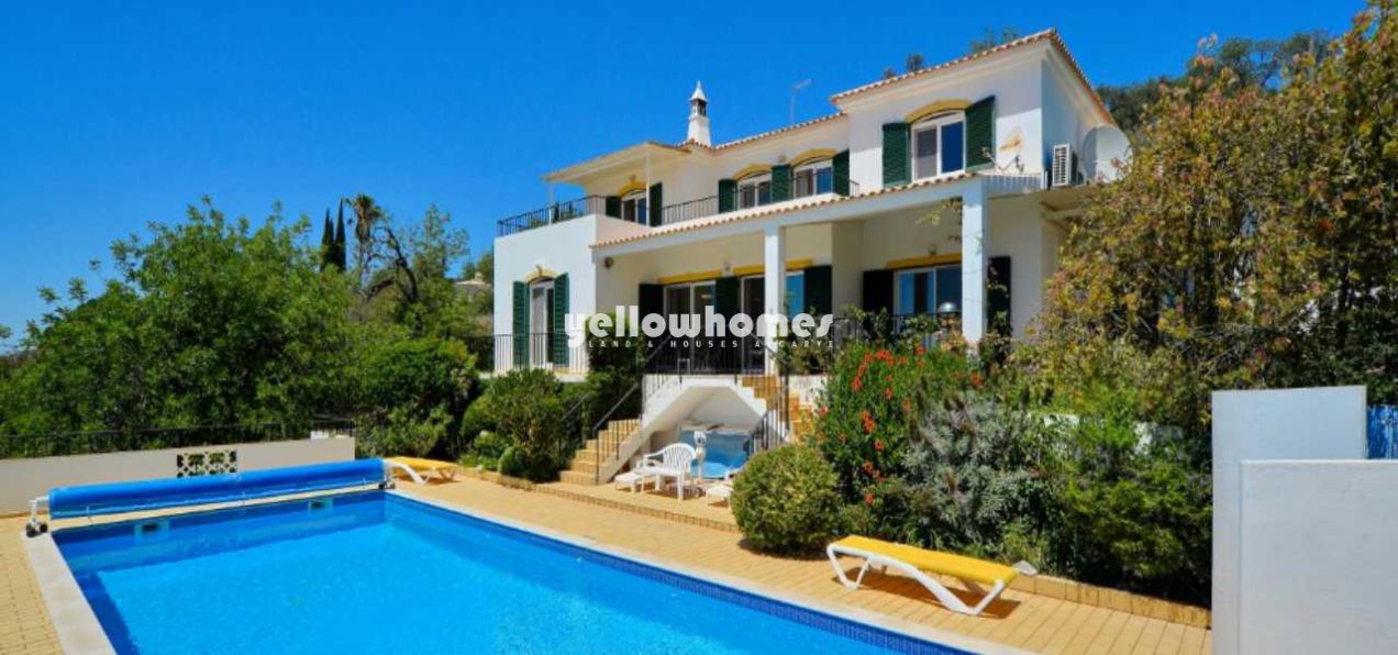 Charming villa on large grounds with outstanding...
