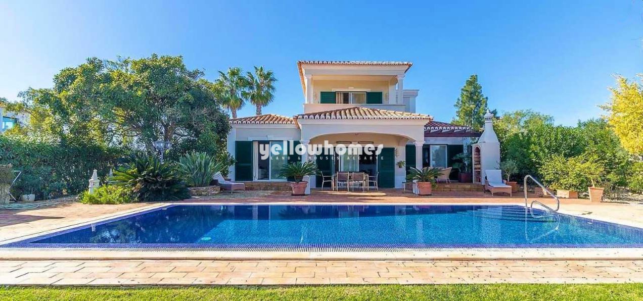 Golf front line 3 bedroom Villa on a Golf course...