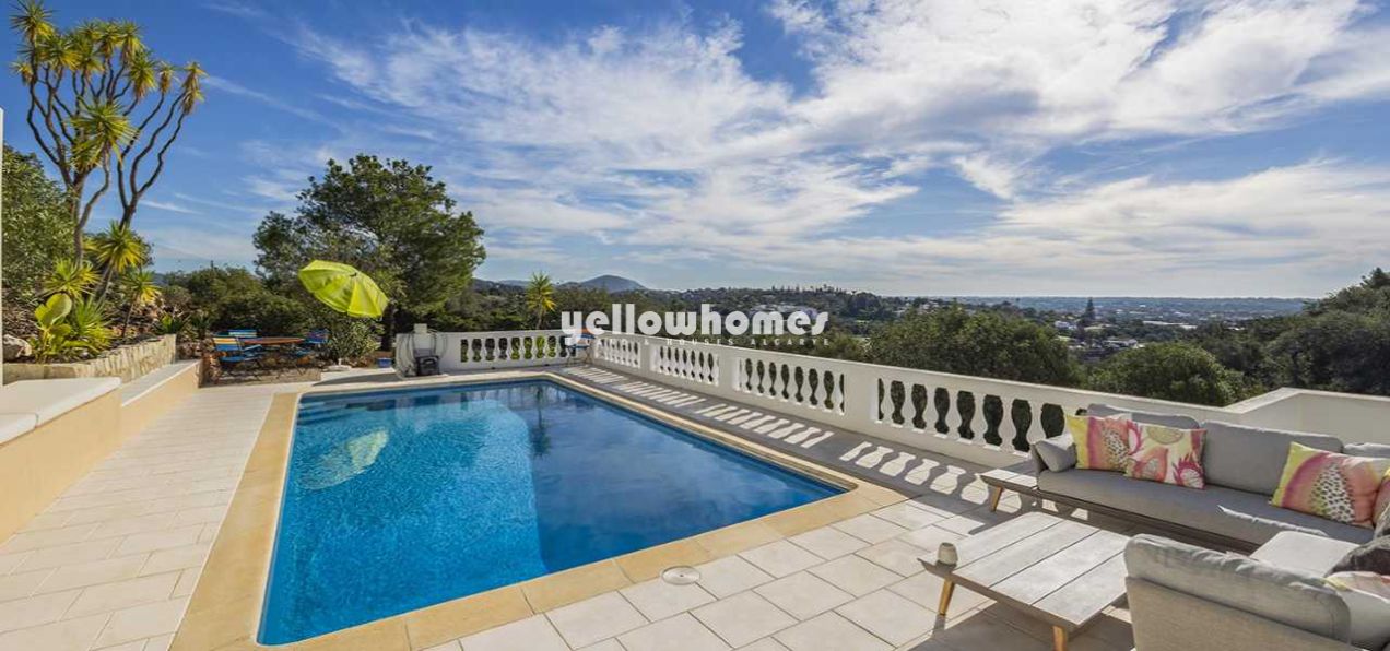 Modern 3-Bed Villa with Panoramic Views, just...