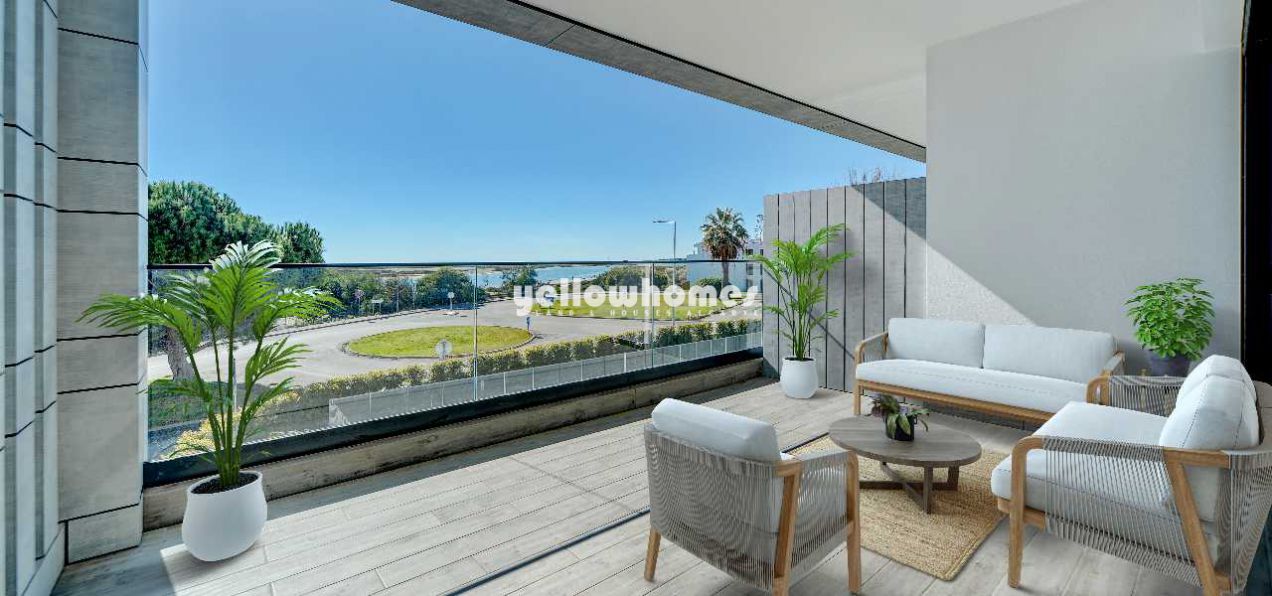 Newly built 2-bed frontline apartment with amazing...