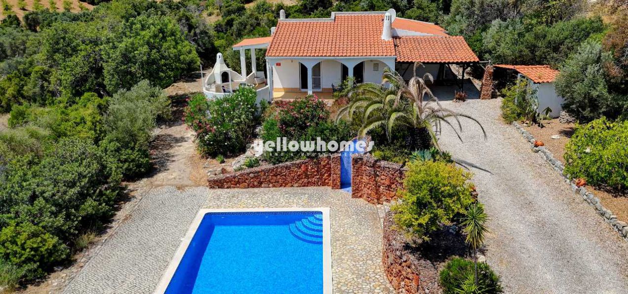 Freistehende 2 SZ-Villa mit Pool, Garage und Meerblick nahe Santa...