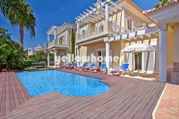 Well presented villa with heated pool for sale near...