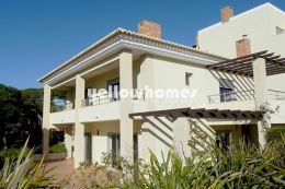 Moradia V4 de luxo num empreendimento em Vilamoura