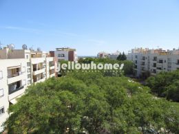 Luxuoso penthouse com piscina comum em Tavira