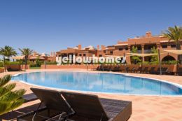 Modern 2-bed apartment in a luxury Golf resort...