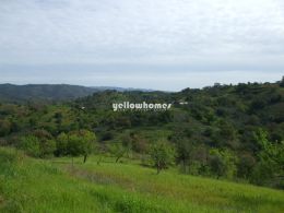 Attractive plot with big ruin and nice country views