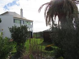 4-bed villa near the National Reserve Park of the...