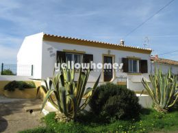 Well kept 2-bed bungalow close to Monte Rei Golf &...