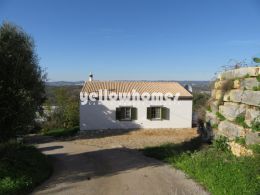 2-bed cottage in a small hamlet near Moncarapacho