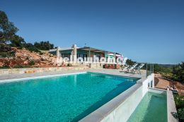 Modern villa with amazing sea views near Tavira