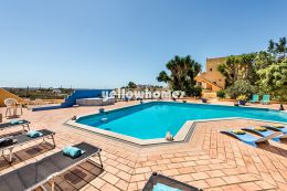 Schöne Villa mit privatem Pool und Meerblick in der Nähe von Tavira
