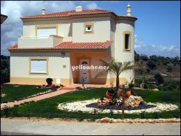 Great 4-5 bedroom luxurious Villa in quiet residential...