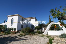 Sao Bras 3 bedroom private villa with country views