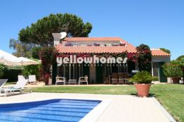 Contemporary 4 bed villa with pool in Vale do Lobo 
