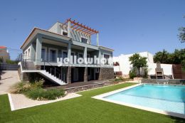 Top quality and new villa for sale near Santa Barbara...